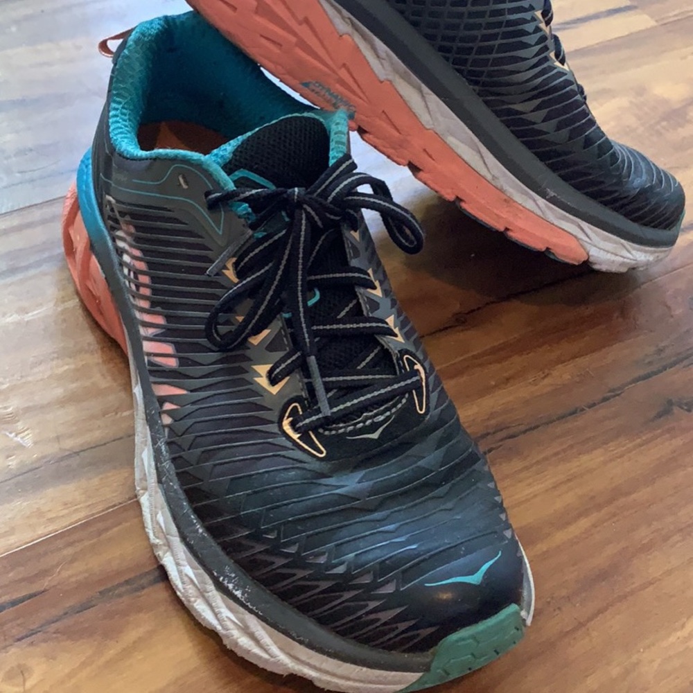 HOKA Womens Dynamic Stability Size 7